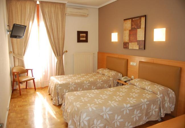 Hostal Arotza Tafalla Exterior photo